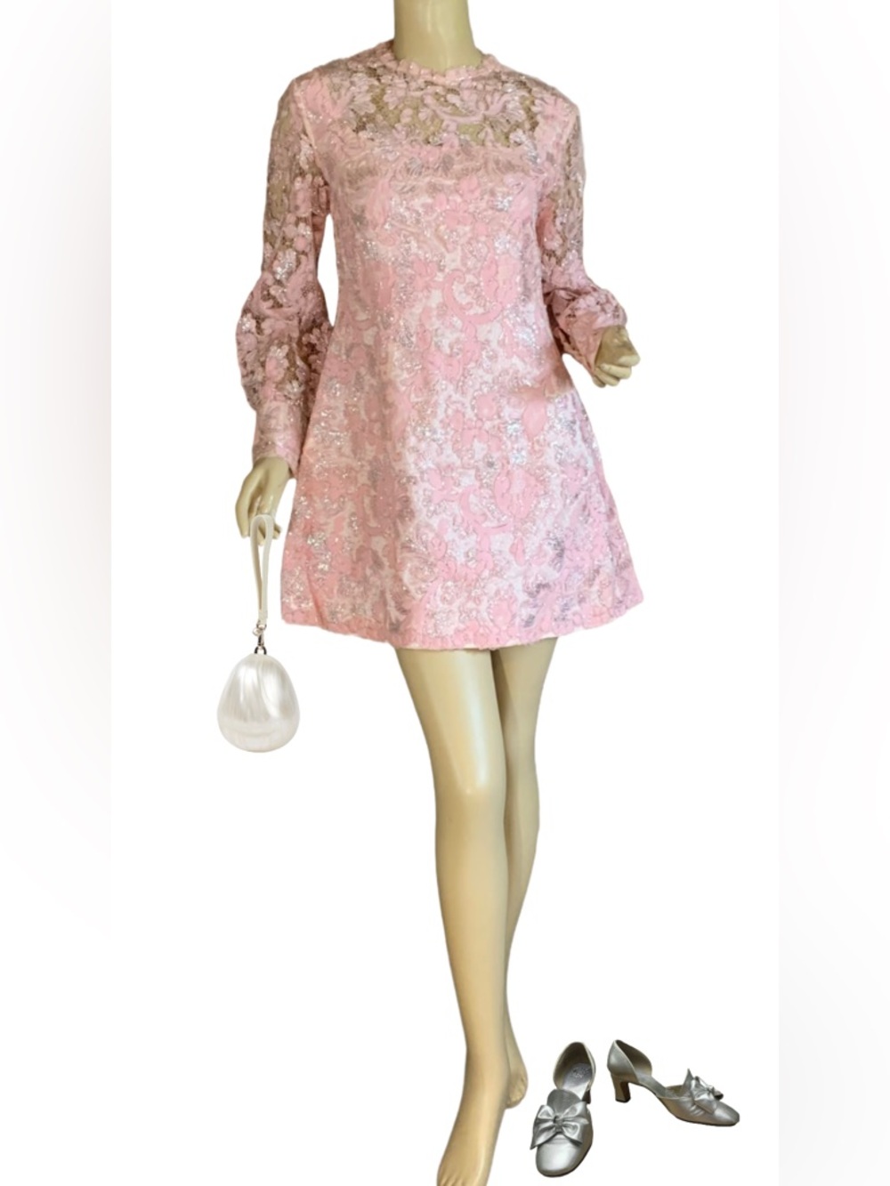 VINTAGE CIRCA 1960 PINK SILK & SILVER LACE MINI COCKTAIL DRESS (S)